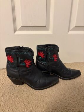 Vintage 1980 code west Women's Ankle Cowboy Boots with Red Floral Embroidery